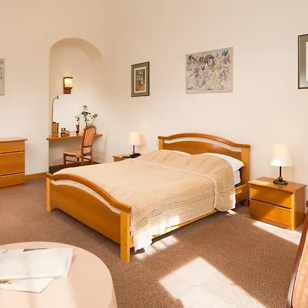 ゲストハウス Abel